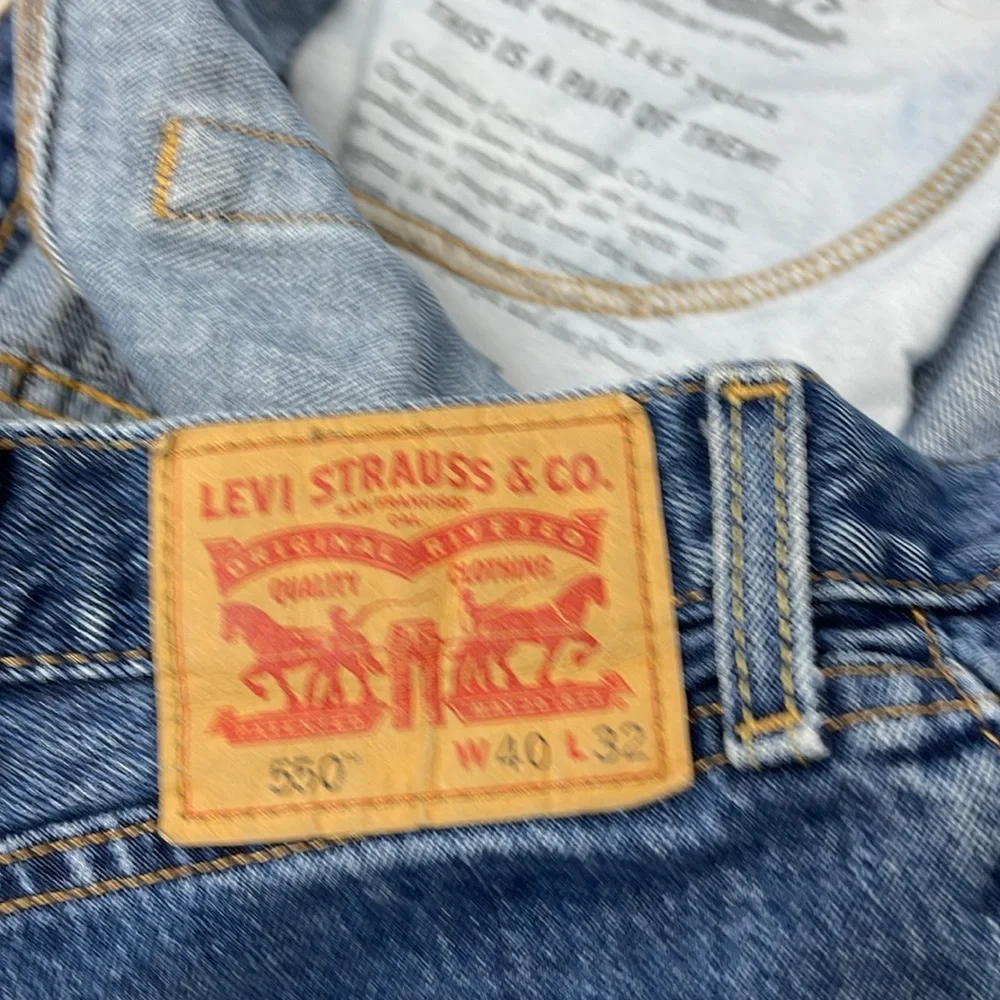 Levi's 550 Relaxed Blue Jeans Classic Denim Style MENS SIZE 40/32